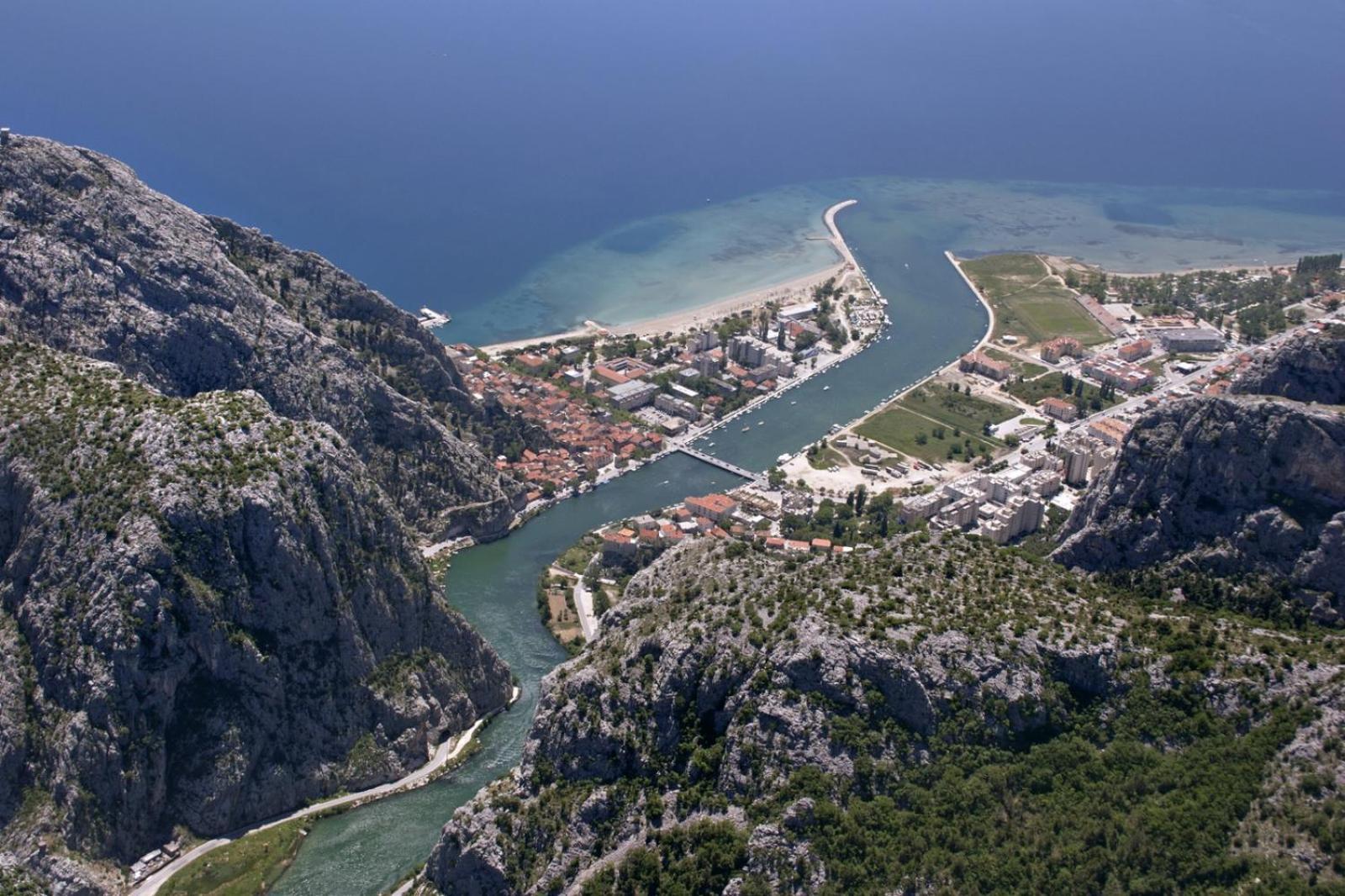 Apartment In Omis With Sea View, Balcony, Air Conditioning, Wi-Fi Exteriér fotografie